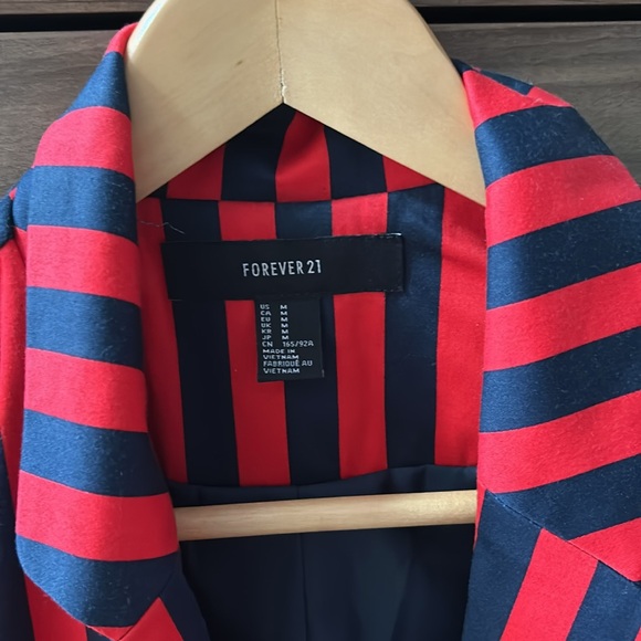 Blazer - Picture 2 of 3